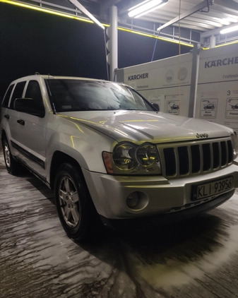 Jeep Grand Cherokee cena 23000 przebieg: 270000, rok produkcji 2005 z Jędrzejów małe 92